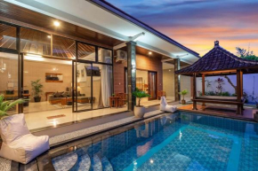 Luxury 3 Bedroom Villa - 200m to Beach Includes Home Gym